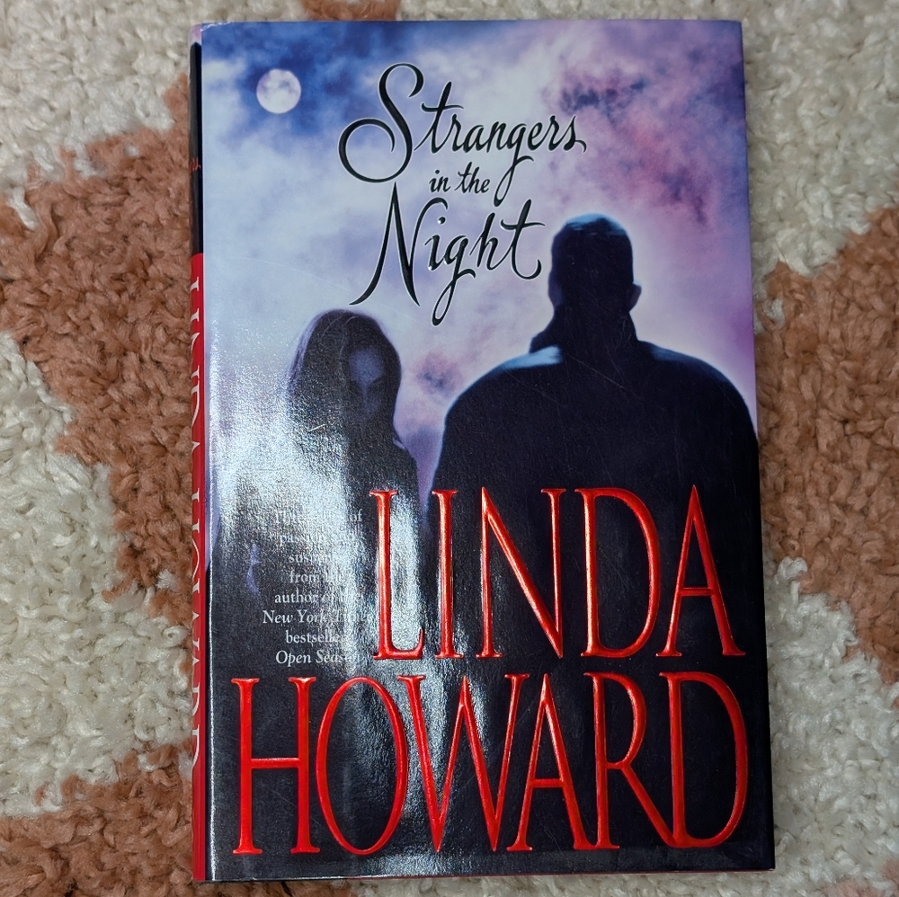 Strangers in the Night by Linda Howard